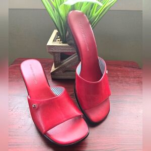 Tommy Hilfiger Marie sandals sz 8